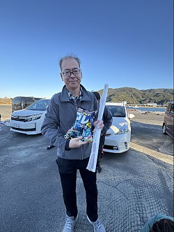 ZAXISの撒き餌尺！！（レアカラー）と集魚剤ゲット！！